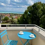 Panorama Apartmanhaz *